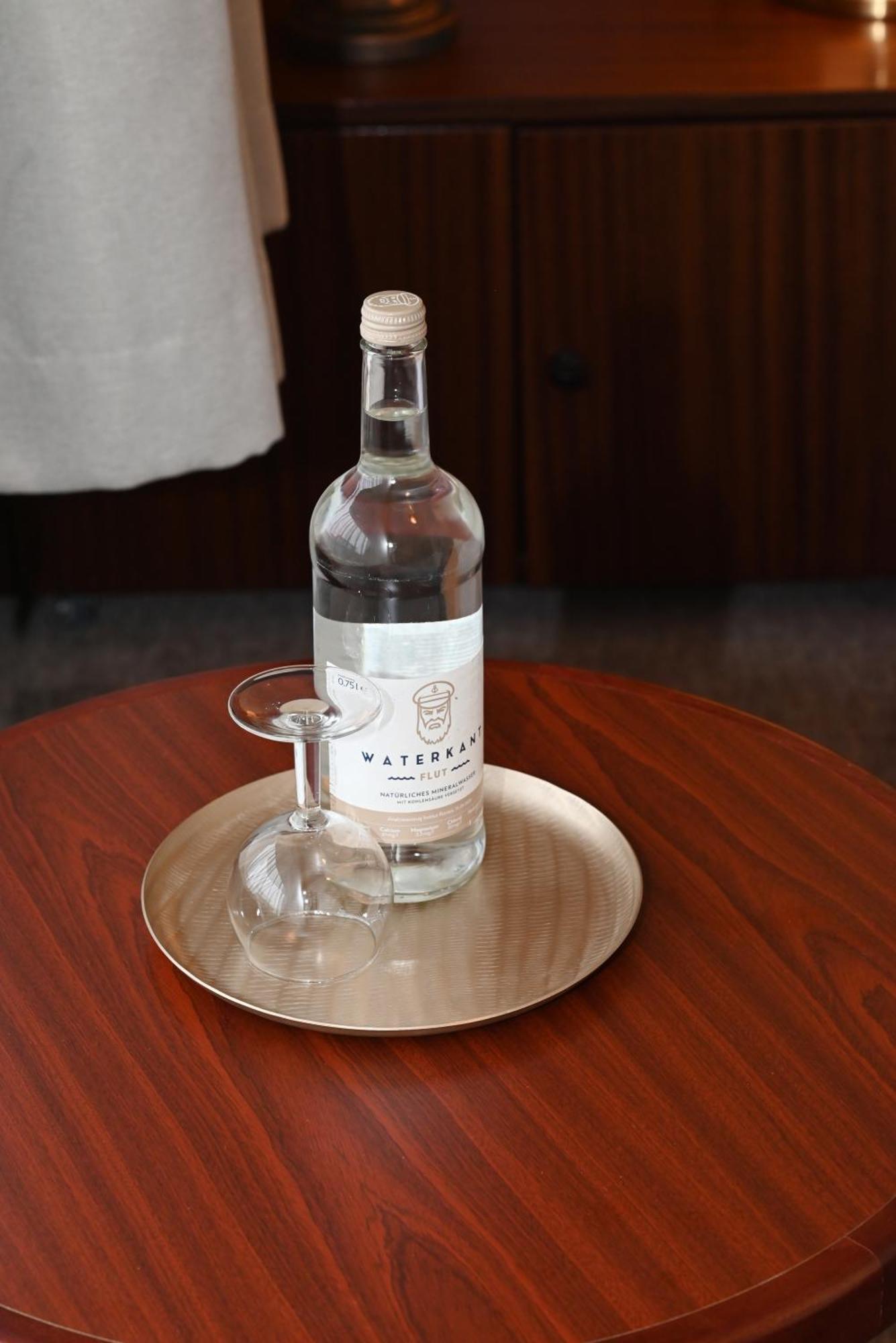 Strandhotel Salty 比苏姆 外观 照片