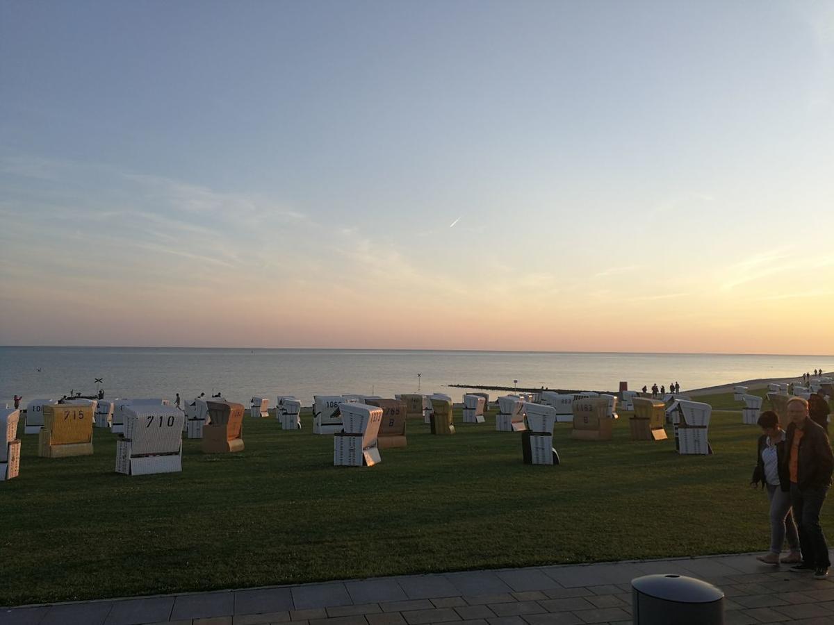 Strandhotel Salty 比苏姆 外观 照片
